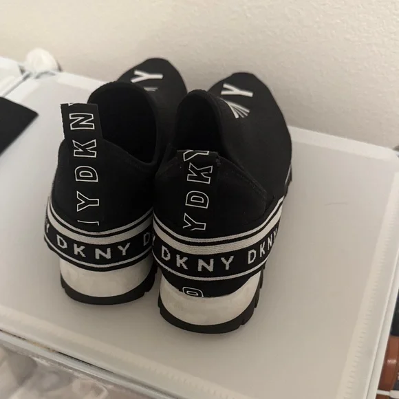 DKNY Black and White Slip-On Shoes - Picture 4 of 4